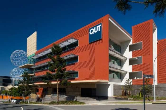 Đại học Công nghệ Queensland QUT 12
