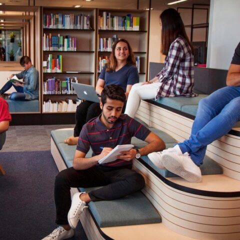 Đại học Tây Sydney 3