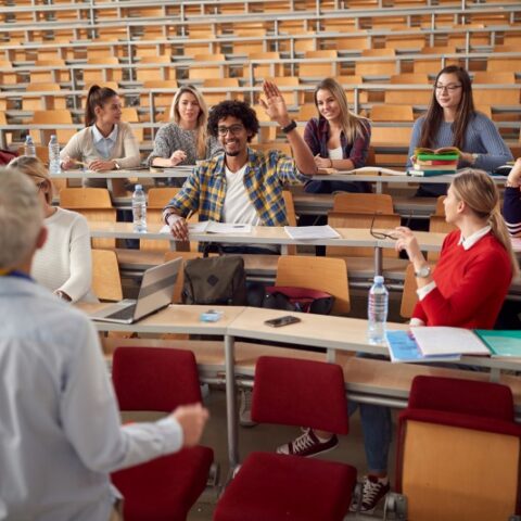 Khám Phá Hệ Thống Giáo Dục Các Trường Nam Úc Bậc Trung Học