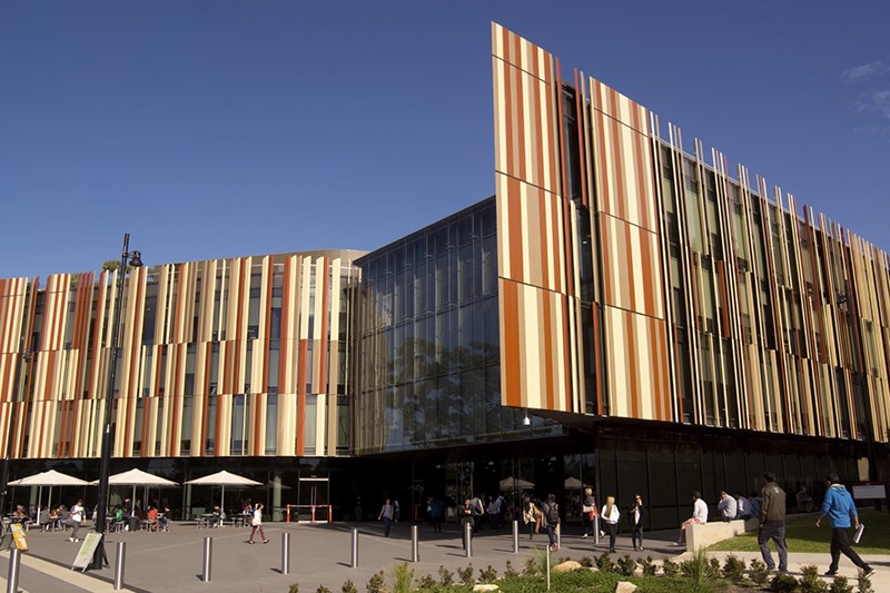 Trường đại học Macquarie Úc 1
