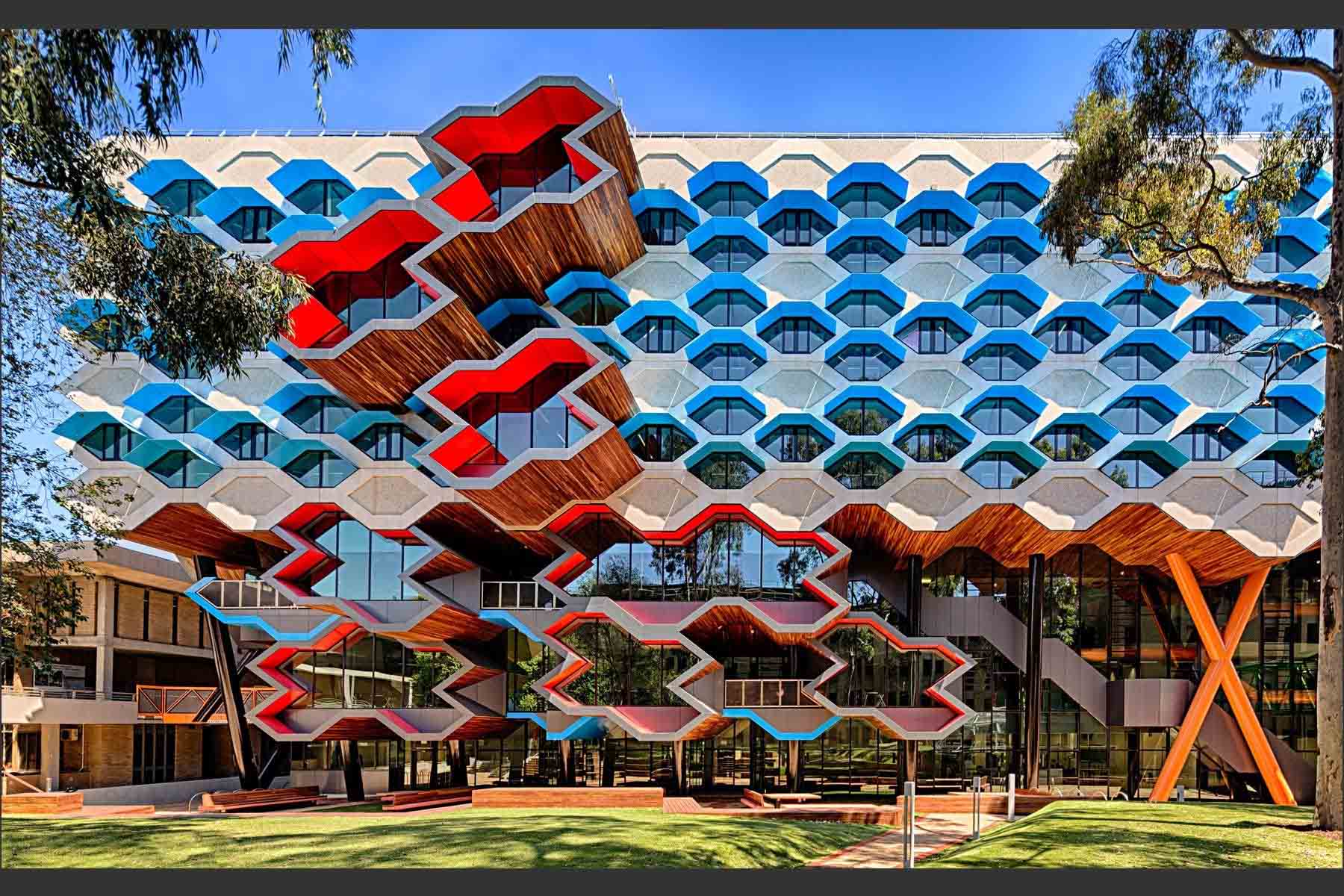 Trường La Trobe Úc 1